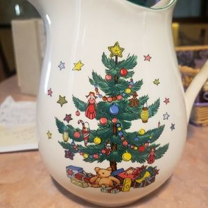 Nikko Happy Holiday Edition. 28 oz water Pitcher.